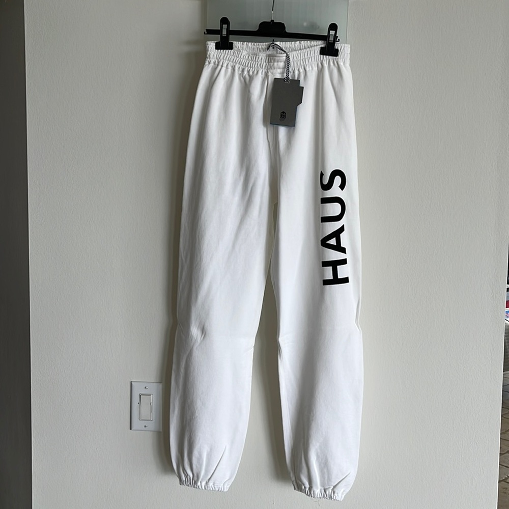 Men’s golden, goose jogger, pants, size small, white